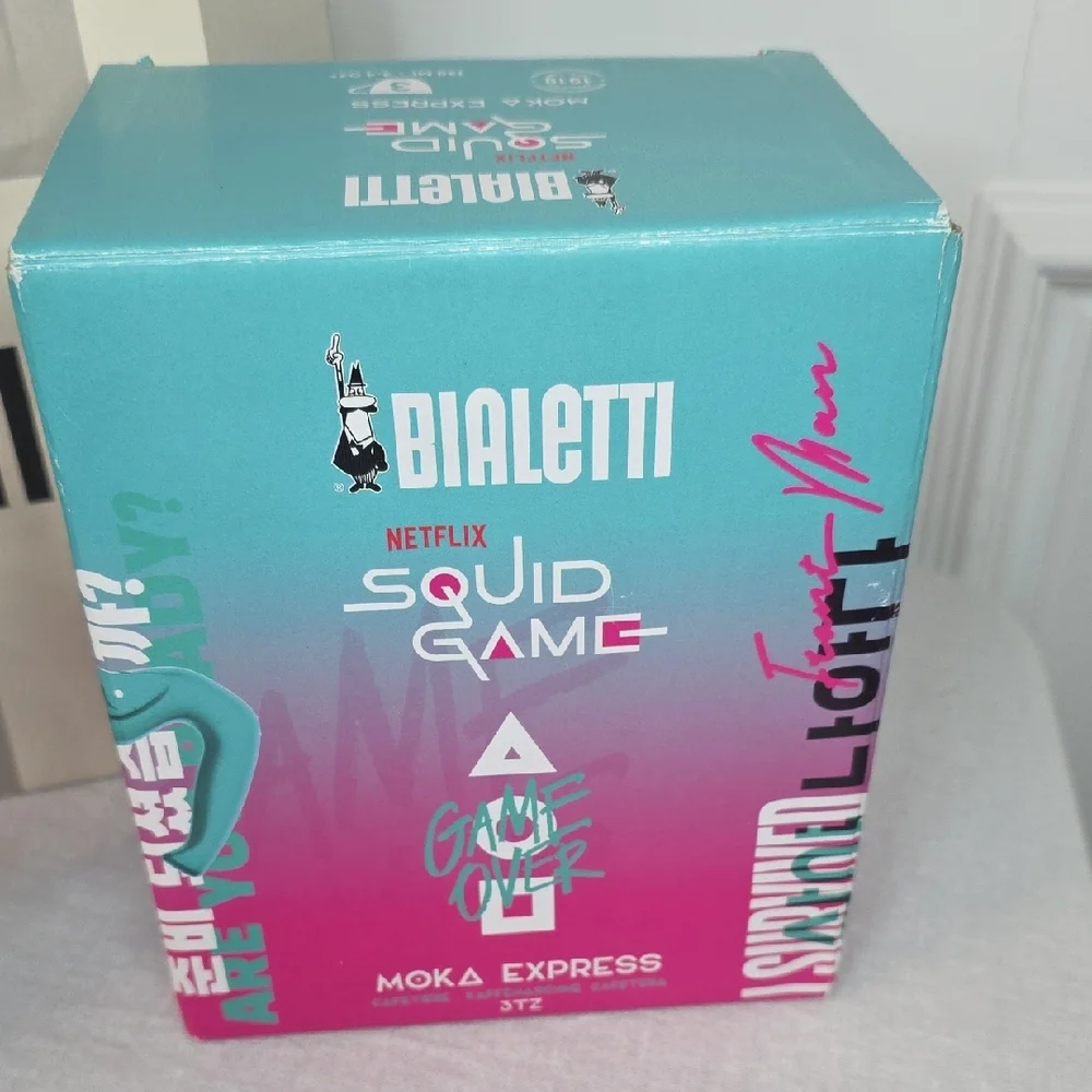 Bialetti Moka Express Squid Game Netflix Special Edition 3-Cup Coffee Maker NEW